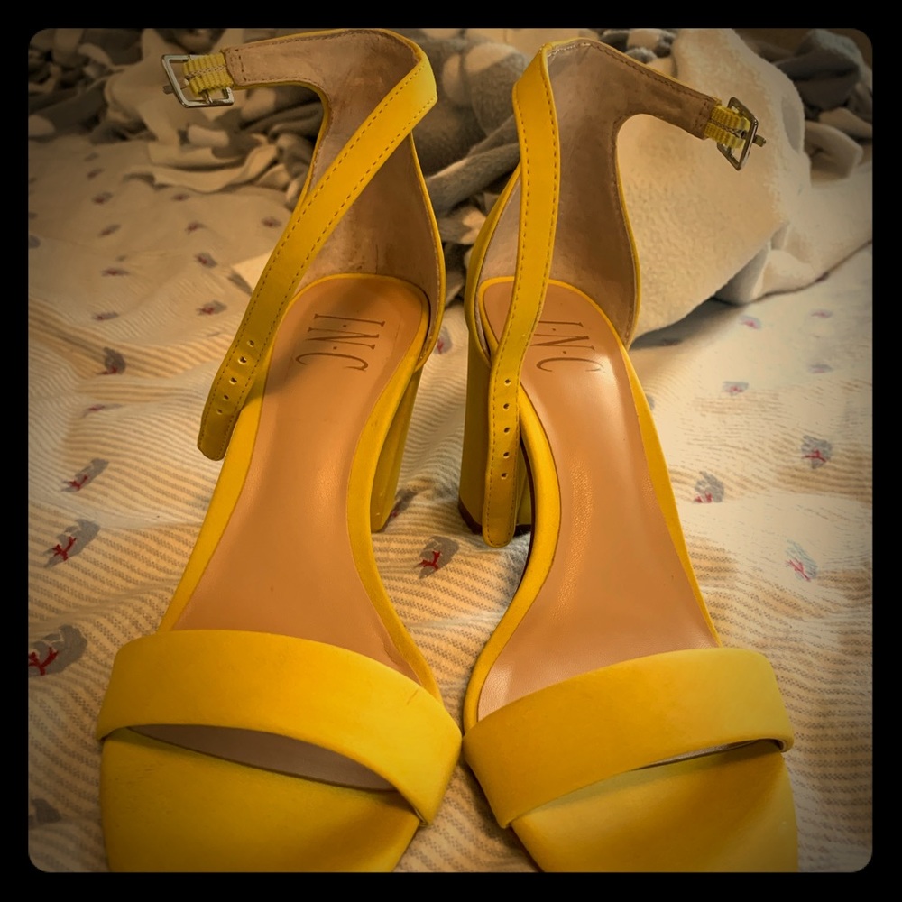 Yellow heels. Size 6.